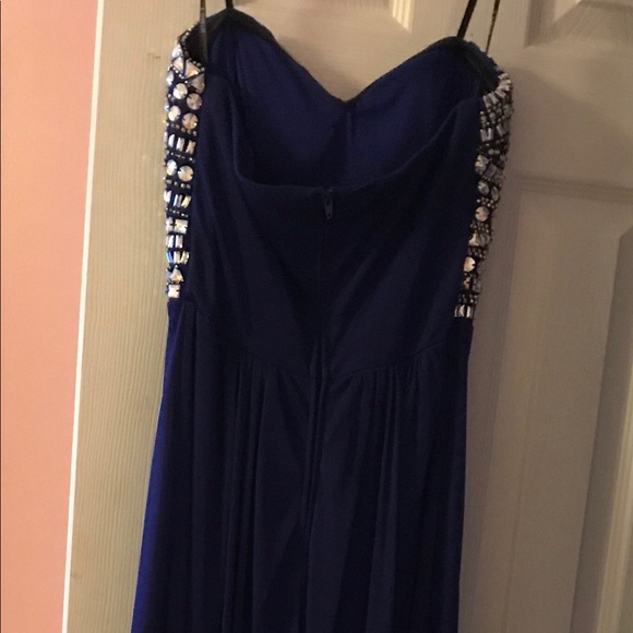 Prom dress - Picture 3 of 5